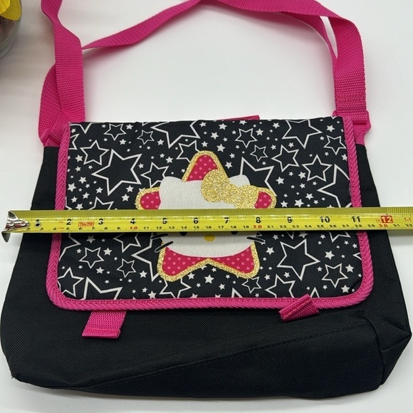 Hello Kitty Small Black Messenger Bag and Stuffed animal NYB5616K - Picture 5 of 13